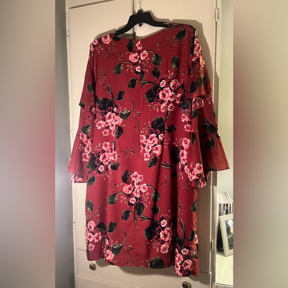 Eloquii Red Rose Floral Drape Midi Dress - PLUS Size 24 - Picture 7 of 8